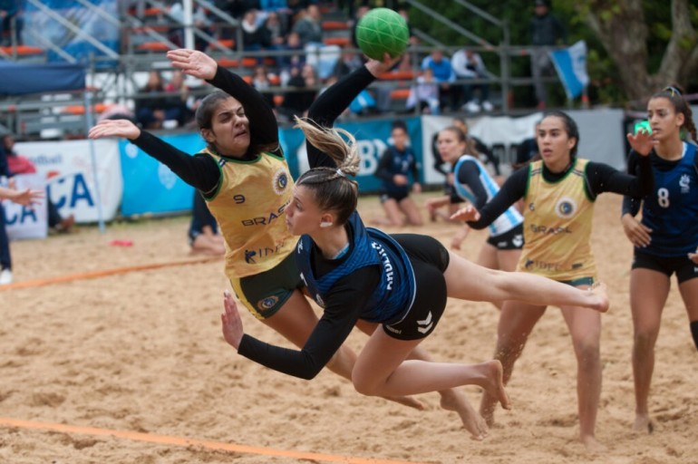 Empiezan los Sur Centro juveniles de beach handball