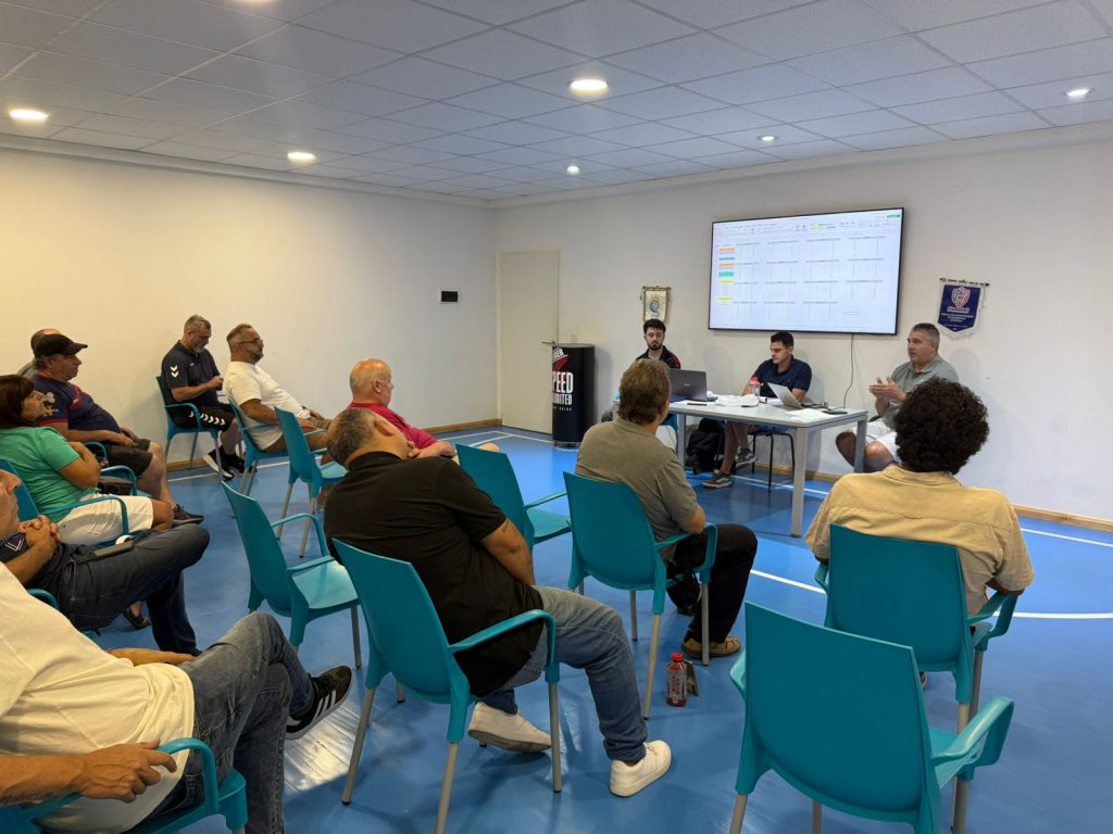 Sorteo de las ligas de femebal - handball metropolitano.